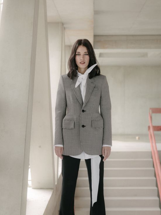 taz_0817_balenciaga-1_preview